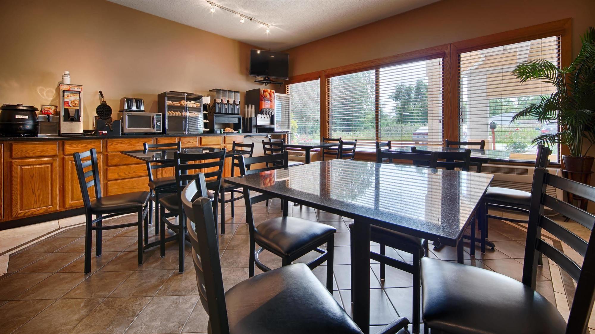 Best Western Crossroads Inn Schererville Exterior foto